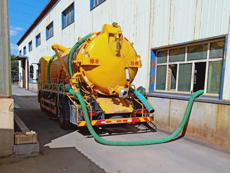 明故宫厂区化粪池清理